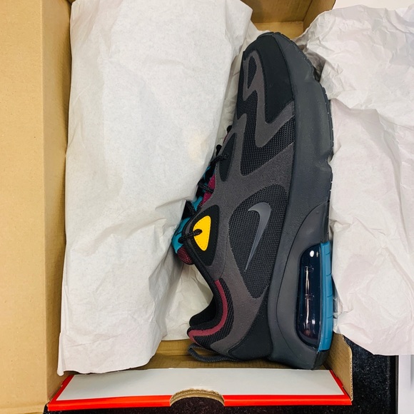 NIKE AIR MAX 200 - Picture 10 of 11